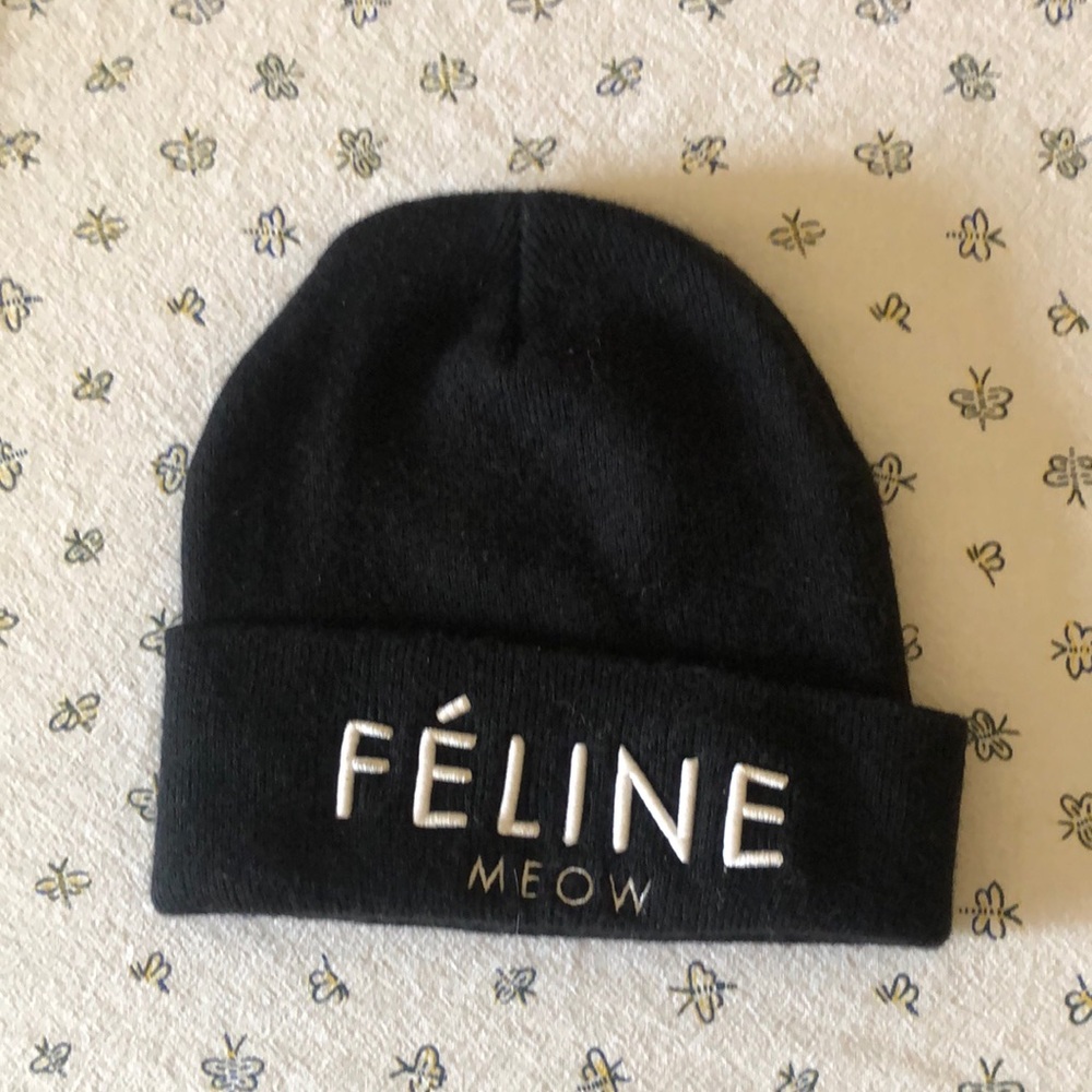 Feline Meow Unisex Beanie in Black/White